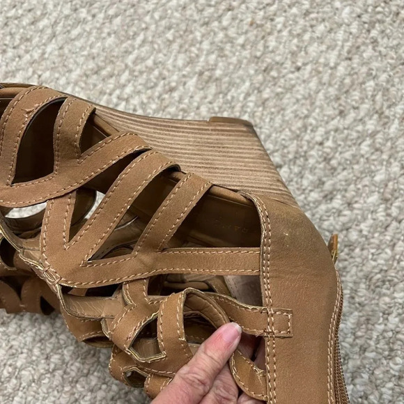 Franco sarto brown strappy  wedge sandal heels size 10 - Picture 3 of 11